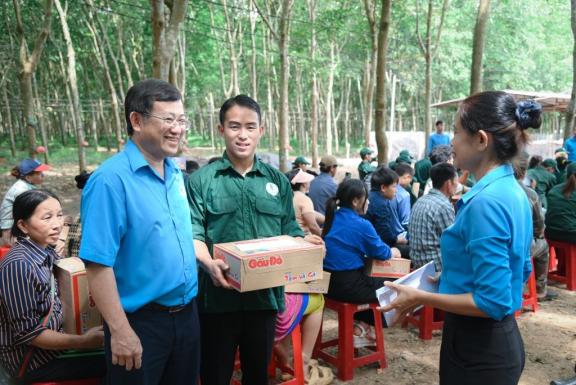 Đồng hành cùng người lao động trong quá trình tinh giản bộ máy