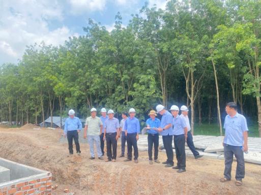 CAO SU LỘC NINH: NỖ LỰC ĐƯA DỰ ÁN NHÀ MÁY CHẾ BIẾN MỦ CAO SU VKETI VỀ ĐÍCH ĐÚNG HẸN